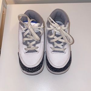 JORDAN RETRO 3 SIZE 8 TODDLER